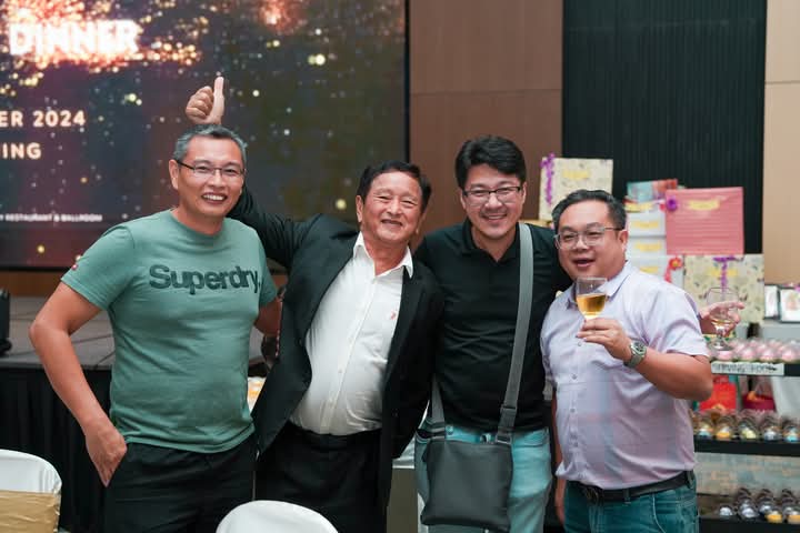 Photo 16 from 30th Anniversary Dinner album