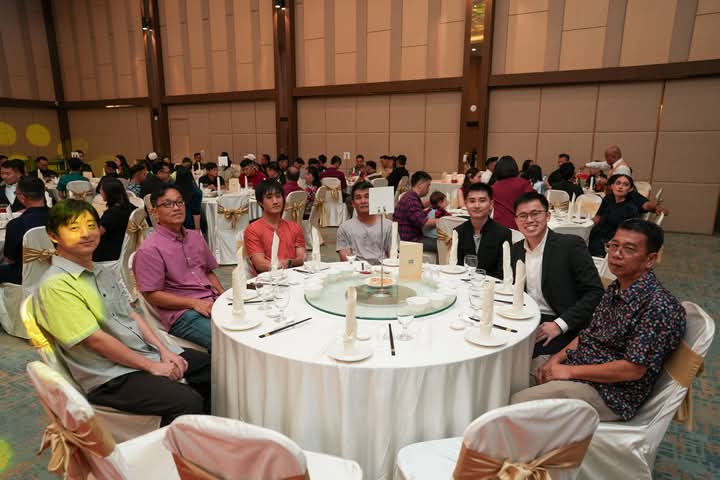 Photo 17 from 30th Anniversary Dinner album
